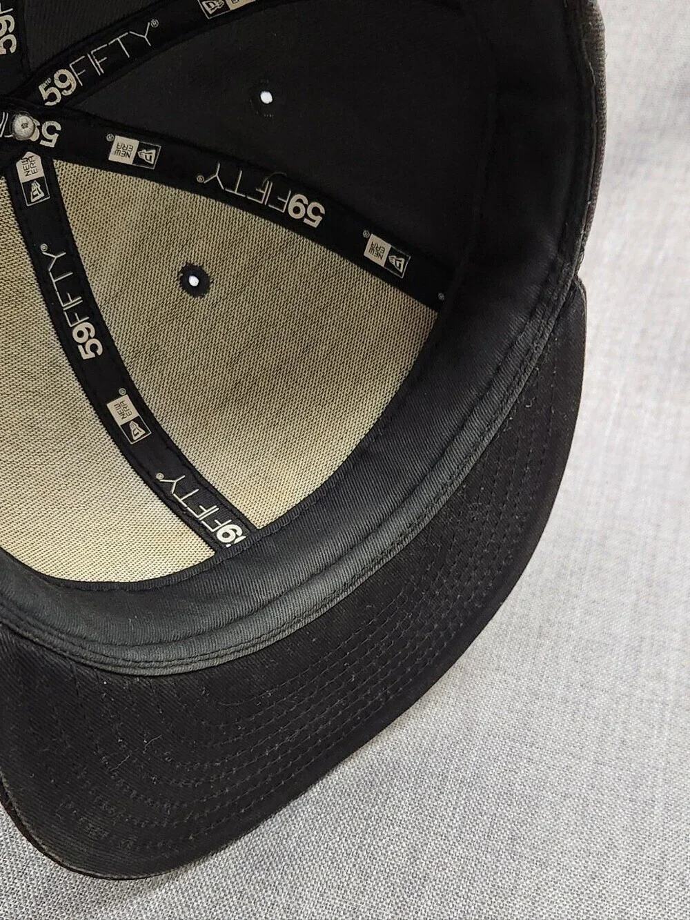 New Era × Los Angeles Dodgers LA Grey & Black Colorway. Fitted 7 5/8. 59FIFTY